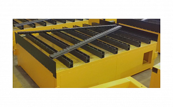 TABLE WITH CONTROLLED SECTIONAL AIR EXTRACTION SYSTEM (OPERATIONAL AREA 1500X6000 MM)