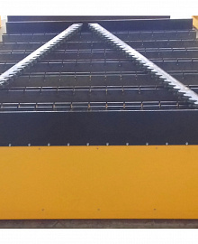 TABLE WITH CONTROLLED SECTIONAL AIR EXTRACTION SYSTEM (OPERATIONAL AREA 2000X6000 MM)
